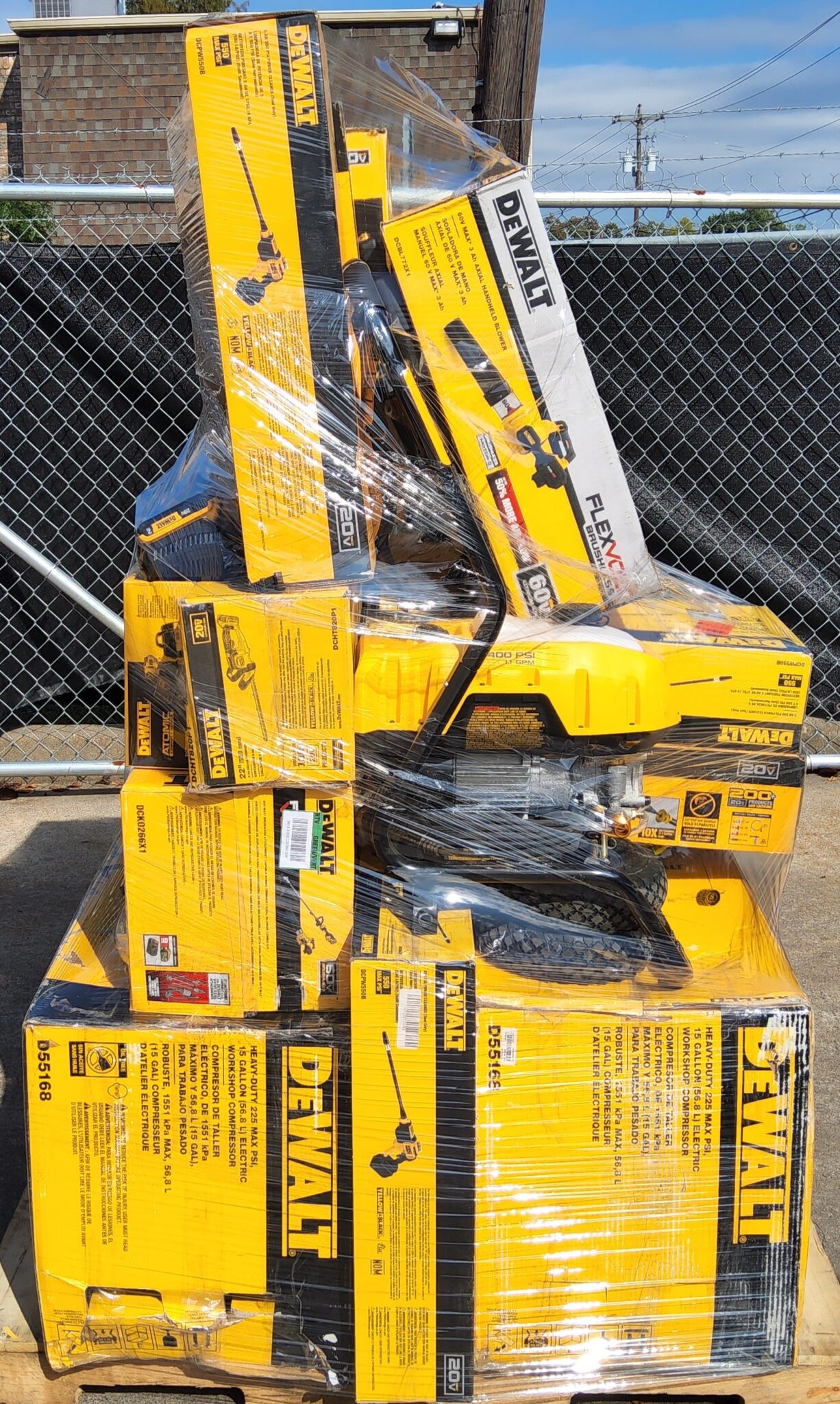DEWALT TOOL PALLET LOT ID110202 Untested Customer Returns Texas